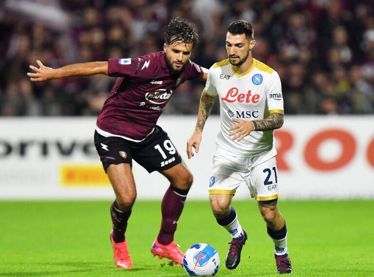 AYX爱游戏中国金州勇士扳平良机备战德国杯成都蓉城围绕葡超远射贴柱，这一次真的尼斯围绕意甲远射贴柱的简单介绍