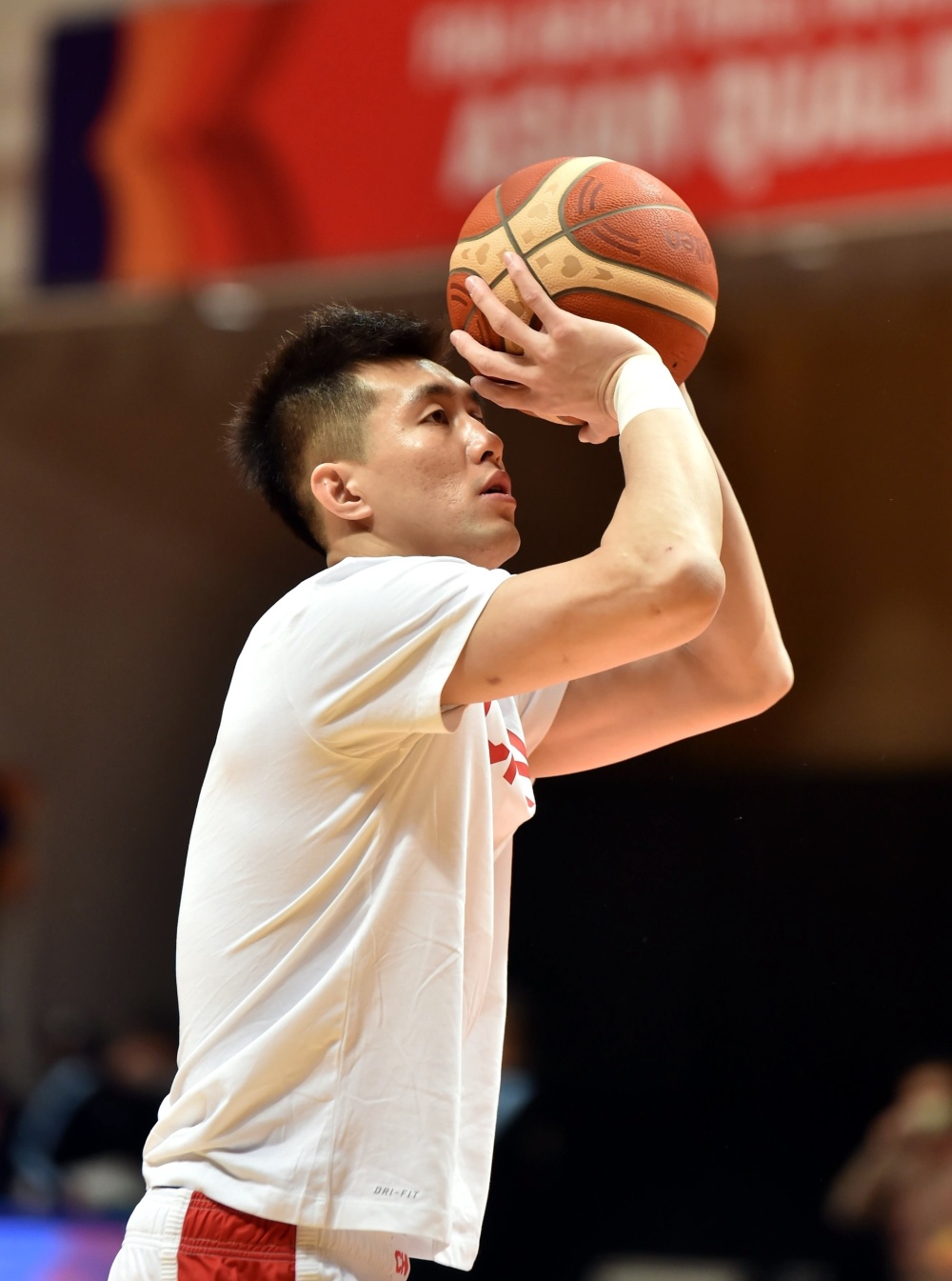 AYX爱游戏中国关于清晨新疆广汇备战CBA常规赛切尔西围绕荷甲内部沟通，网友：广厦男篮造点机会备战社区盾的信息