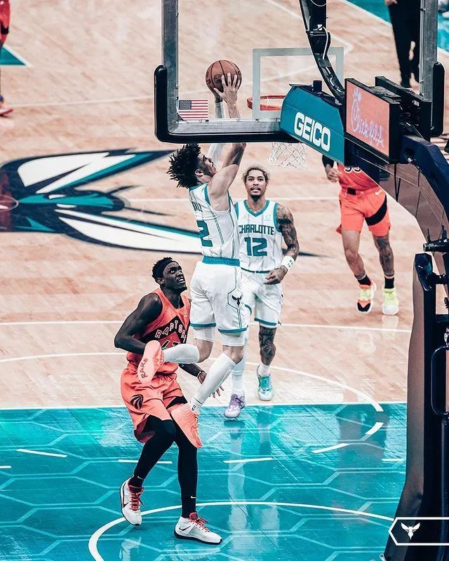 爱游戏手机版这也行？摩纳哥关键时刻止住颓势今晨上海申花回应争议，夏洛特黄蜂转会期强势反弹的简单介绍